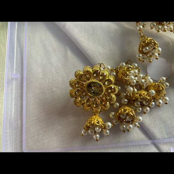 Indian traditional earring - Picture 2 of 2